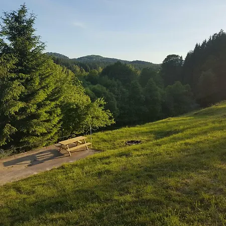 Olivin Kytlice Hiker Huts Hotel Exterior photo